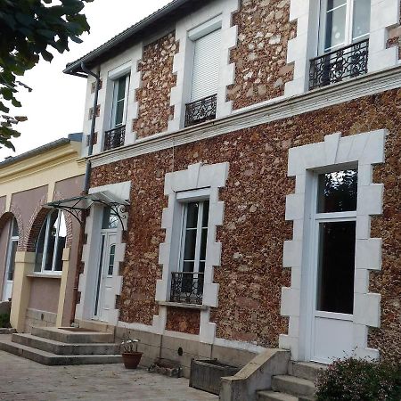 Chailly-en-Biere 레 티얼 B&B 외부 사진
